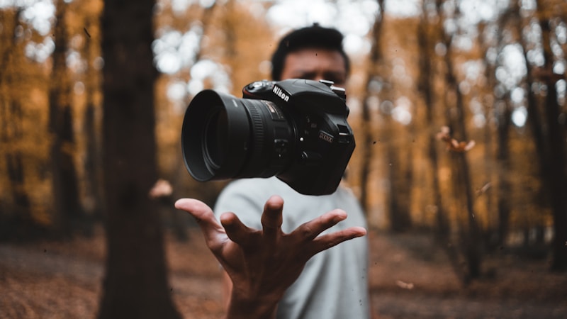 Jak nacenit fotografické služby? Ceník fotografa v roce 2026